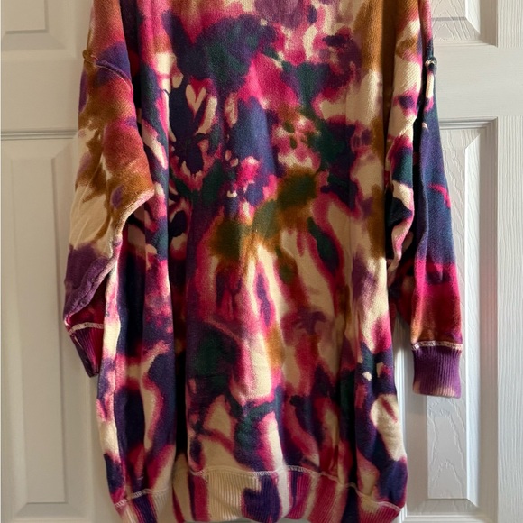 NATURAL LIFE Tie-Dye Crewneck Sweater in Pink, Purple, Brown, Navy - Picture 2 of 7